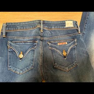 Hudson “Marilyn” Jeans 26